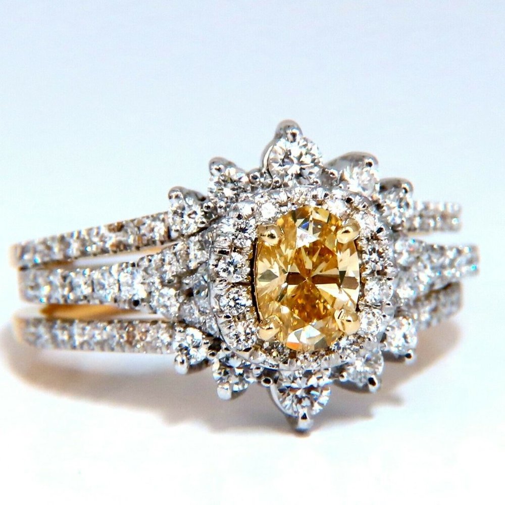 1.81ct Natural Fancy Yellow Diamonds Ring 14kt*